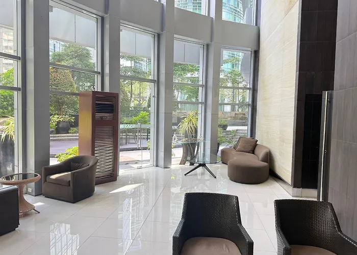 Spacious Bgc 2 Bedroom With A View *
