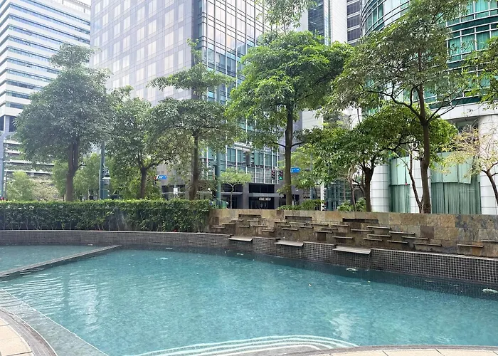 Spacious Bgc 2 Bedroom With A View